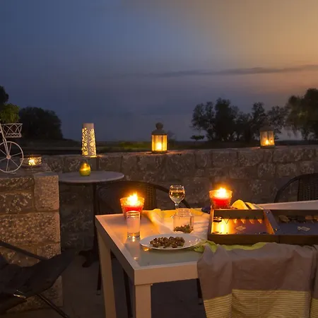 Leonidas Holiday home West Mani
