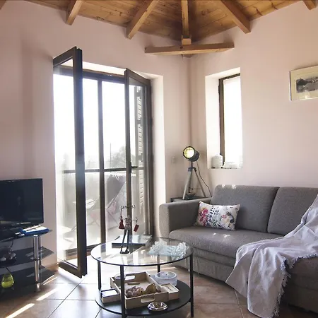 Holiday home Leonidas